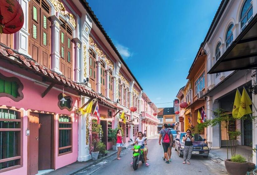 Montree Phuket Hotel, Sha Extra Plus