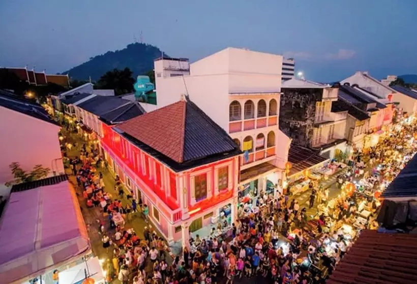 Montree Phuket Hotel, Sha Extra Plus