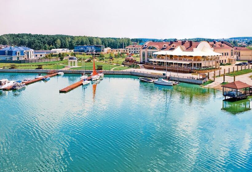 בית מלון כפרי Robinson Club Resort & Spa