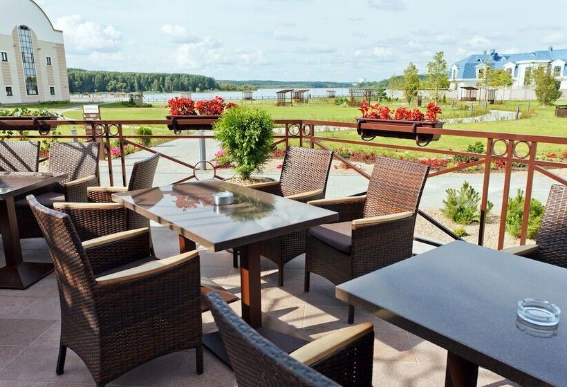 בית מלון כפרי Robinson Club Resort & Spa