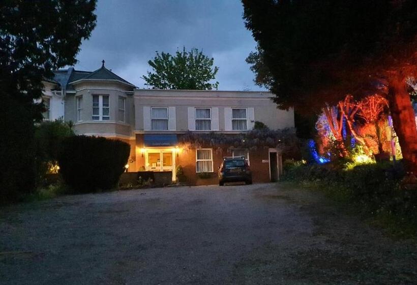 בית מלון כפרי The Bahamas