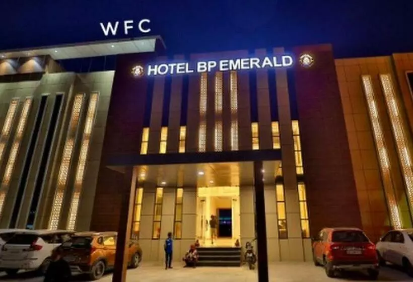 ホテル B P Emerald,mathura