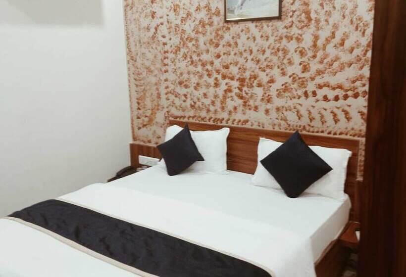 בית מלון כפרי Royal Gold