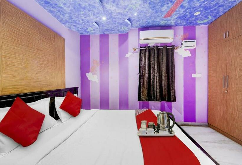 Hotel Oyo Flagship 70143 Queens Palace