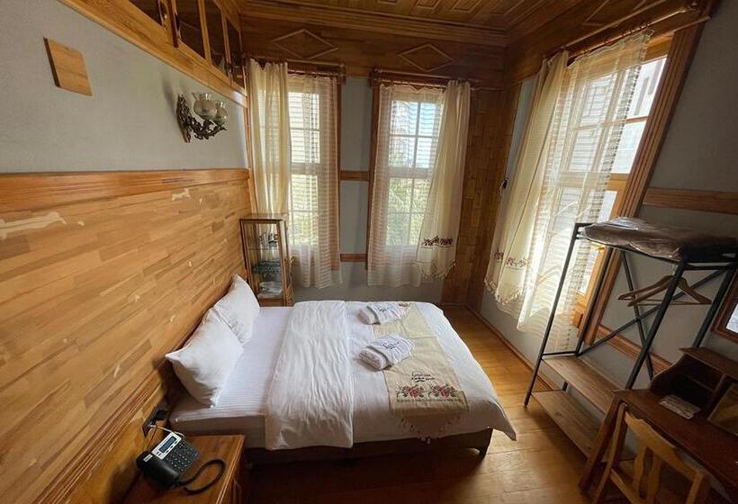 Osmanlı Paşa Otel  Konaklama