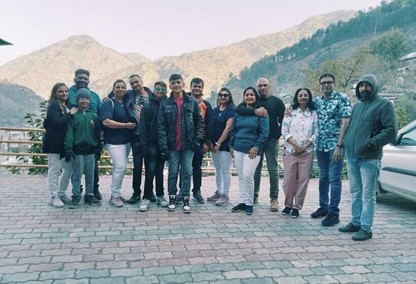 פנסיון Rai Kuteer And Cottages