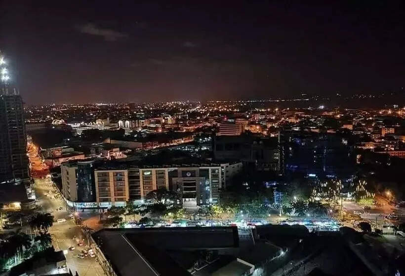 Aamiaismajoitus (B&B) Avida Tower Free Airport Pick Up For 3 Nights Stay Or More