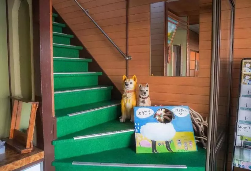 Majatalo ゲストハウス＆カフェバー　エストアール