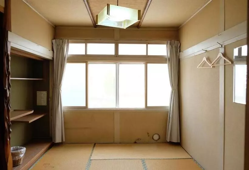 Majatalo ゲストハウス＆カフェバー　エストアール