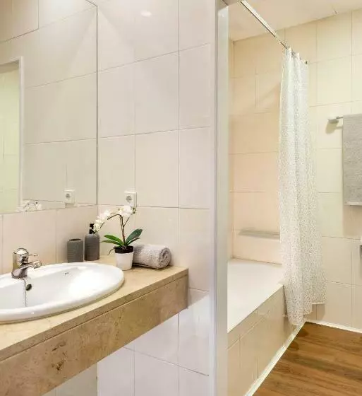 Retkeilymaja Micampus Armendariz Student Residence