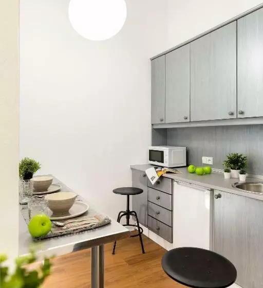 Retkeilymaja Micampus Armendariz Student Residence