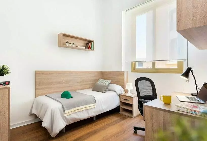 Retkeilymaja Micampus Armendariz Student Residence