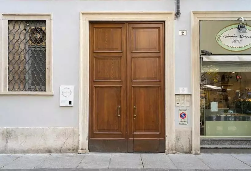 پانسیون Varese Suites