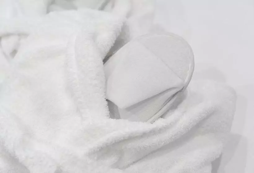 پانسیون Varese Suites