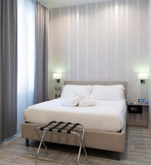 پانسیون Varese Suites