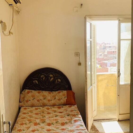 هاستل Mozamel Home