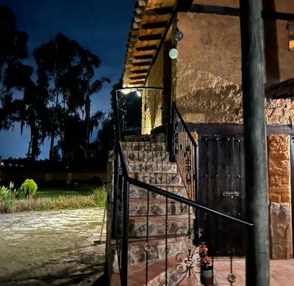 مبيت وإفطار Casona Ananda