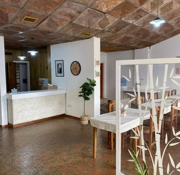 Hotelli Nueva Hostería Rio Colorado Necochea