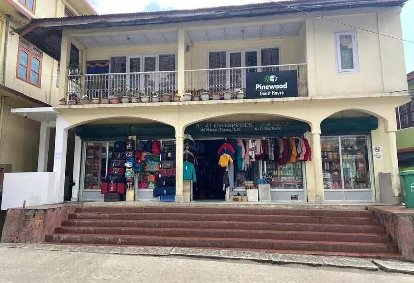 Majatalo Pinewood Guesthouse