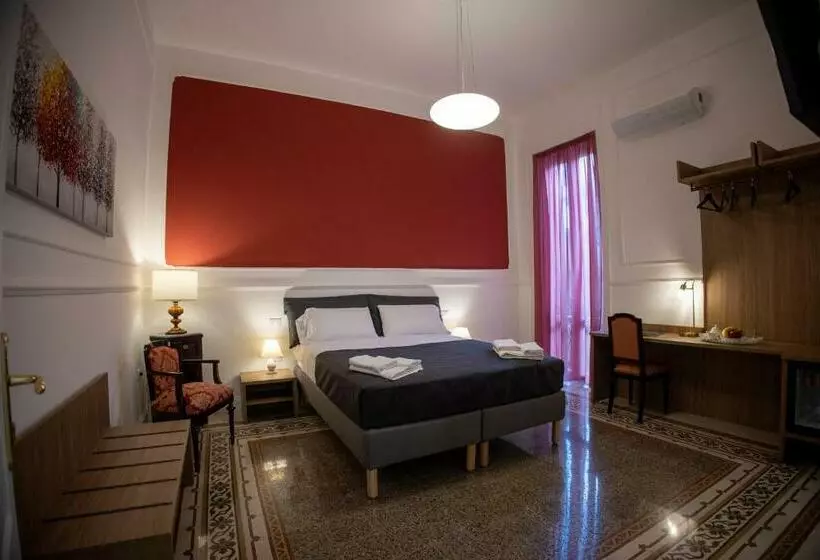 تختخواب و صبحانه Petrarca Suite