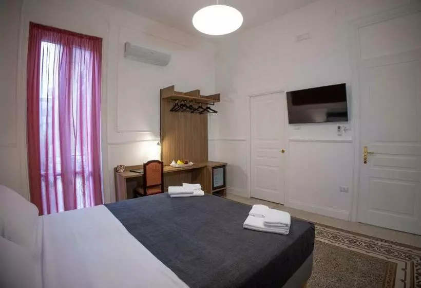 تختخواب و صبحانه Petrarca Suite