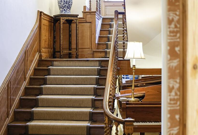 Gileston Manor Luxury B&b