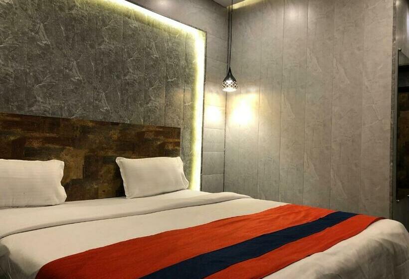 בית מלון כפרי Aariv Inn Baga Beach