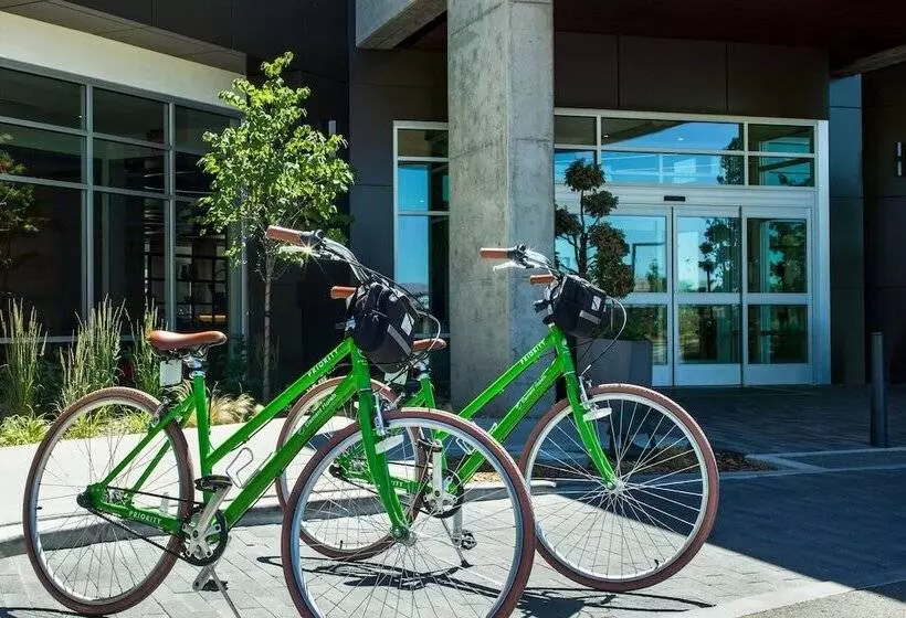 هتل Element Reno Experience District