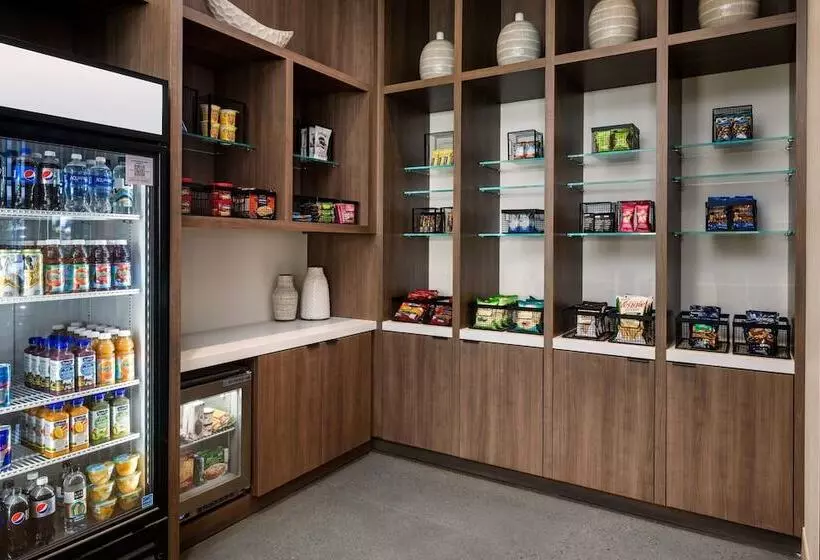 هتل Element Reno Experience District