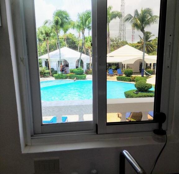 Ocean Palms 1bed 1bth King Suite Condo