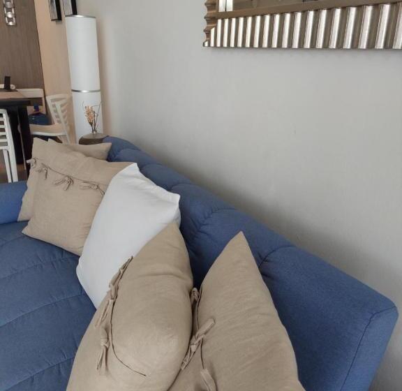 Ocean Palms 1bed 1bth King Suite Condo