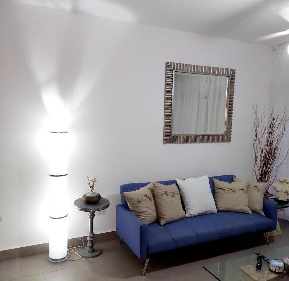 Ocean Palms 1bed 1bth King Suite Condo