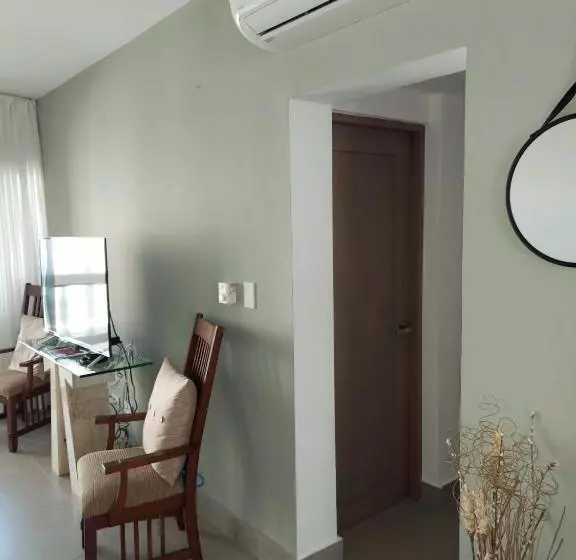 Ocean Palms   1bed 1bth King Suite Condo