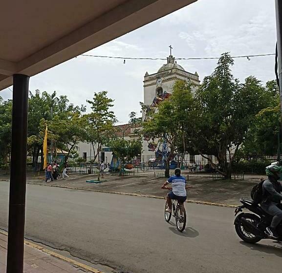 بنسيون Central Park Vega