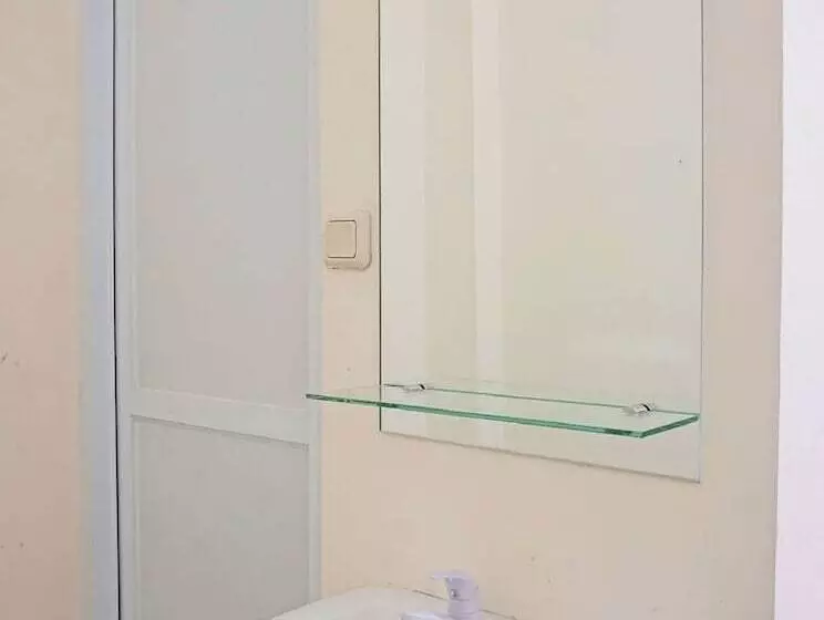 هتل Capital O 91790 S1 Residence