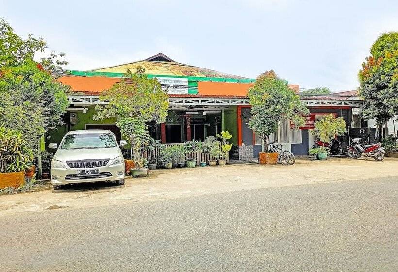 בית מלון כפרי Oyo 91768  Tanjung Permai