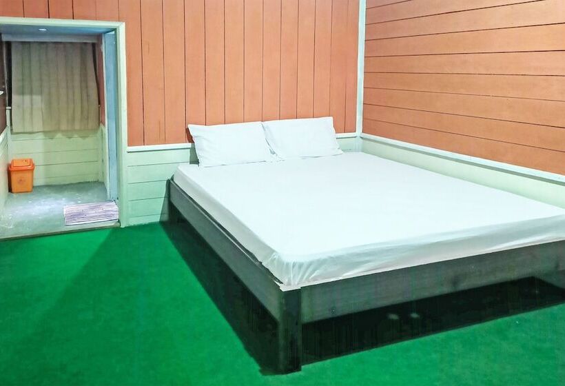 בית מלון כפרי Oyo 91768  Tanjung Permai