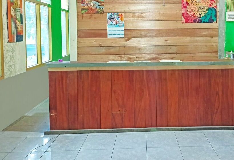 בית מלון כפרי Oyo 91768  Tanjung Permai