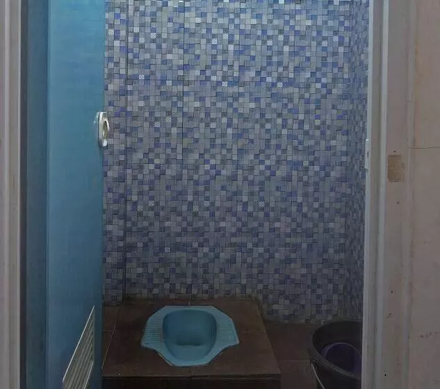 ホテル Spot On 91799 Sosonopan Homestay