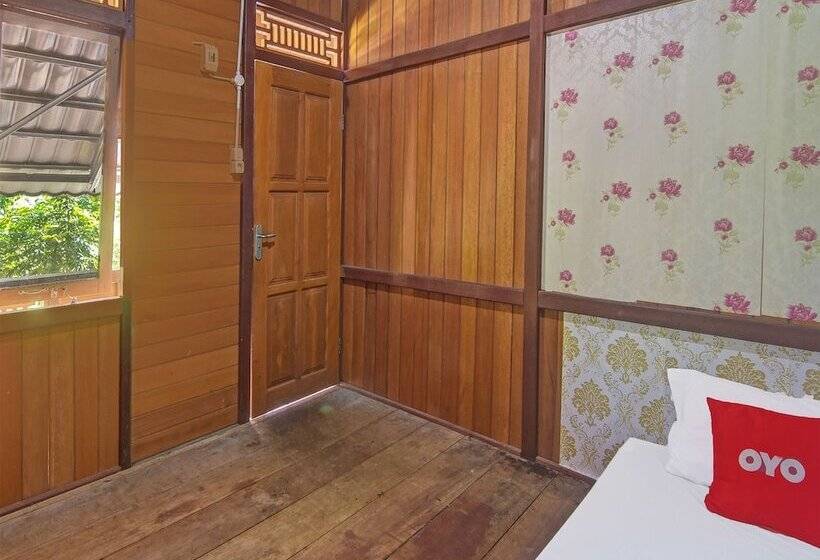 בית מלון כפרי Spot On 91799 Sosonopan Homestay