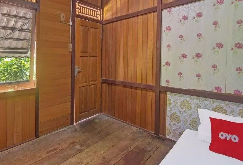 ホテル Spot On 91799 Sosonopan Homestay