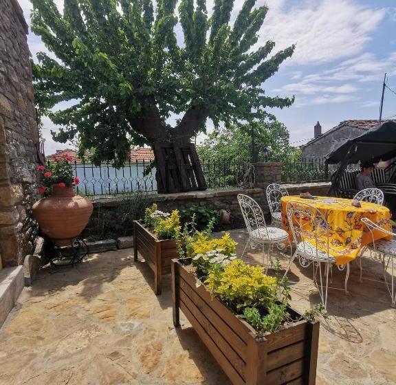 پانسیون Ilios Guest House