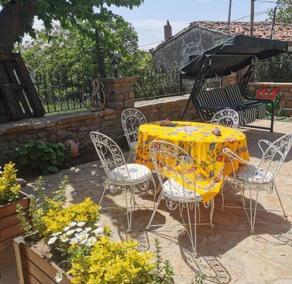 پانسیون Ilios Guest House