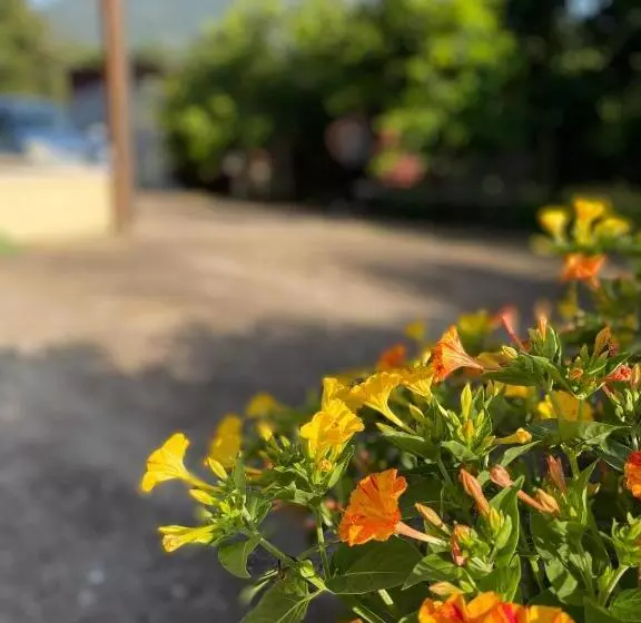 Majatalo Mezzaluna Guest House