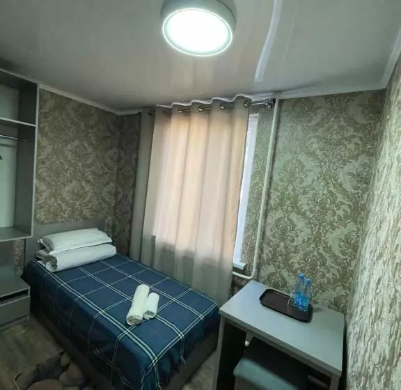 پانسیون Fam_house