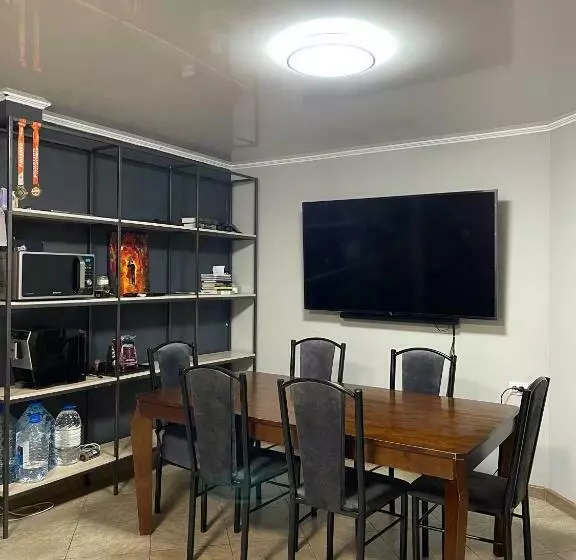 پانسیون Fam_house