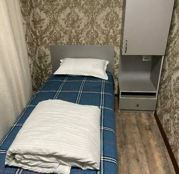 پانسیون Fam_house