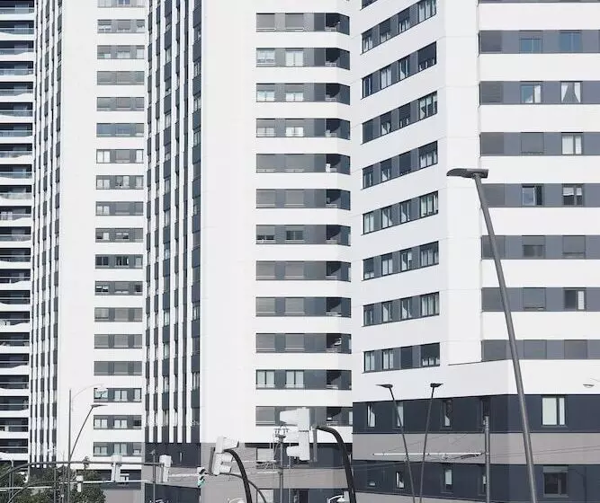 هاستل Micampus San Mamés Students Residence