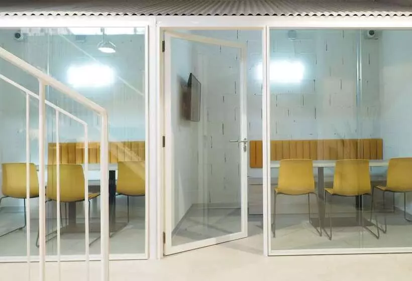 هاستل Micampus San Mamés Students Residence