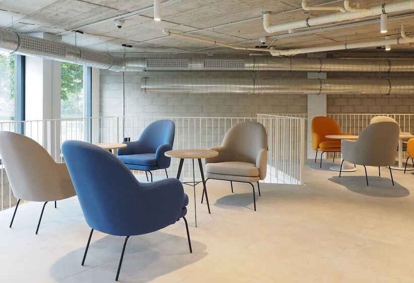 هاستل Micampus San Mamés Students Residence